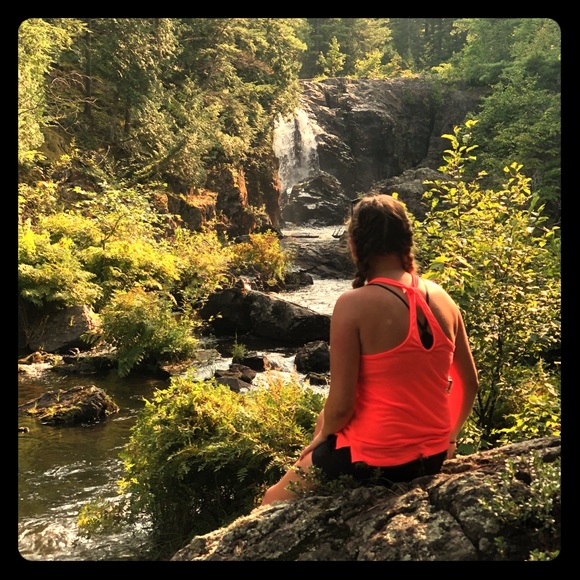 Meet your Posher, Heather - Picture 1 of 1